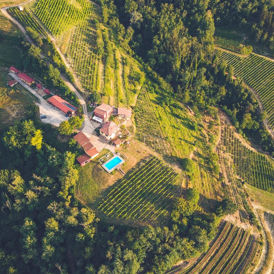 Tenuta Monteoliveto - Family Cottage - Agriturismo Nelle Langhe Vesime Ngoại thất bức ảnh